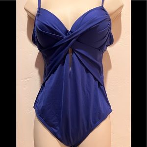 Kenneth Cole NY, M, full support cups and eye catching detail at front